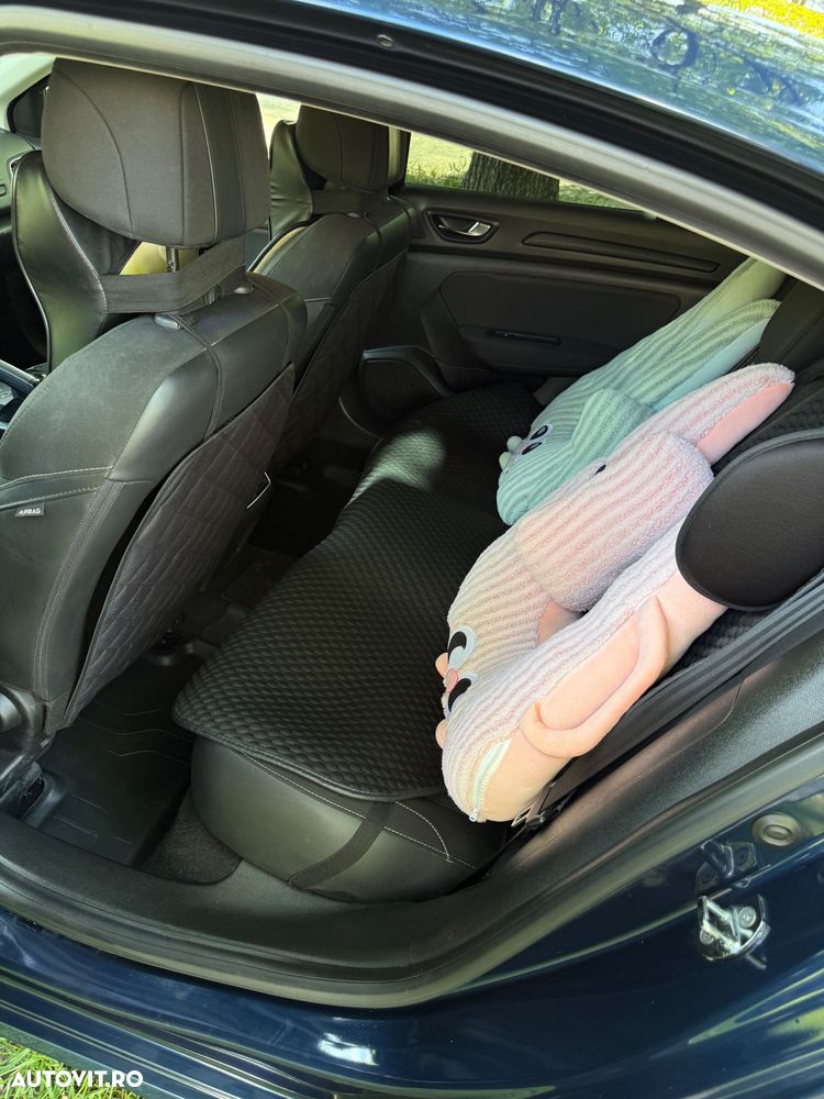 Renault Megane TCe Business - 12