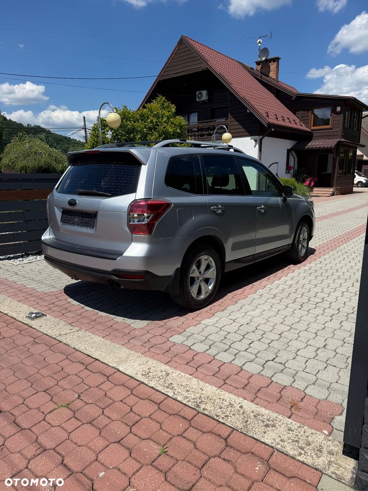Subaru Forester 2.0i Exclusive Lineartronic - 10