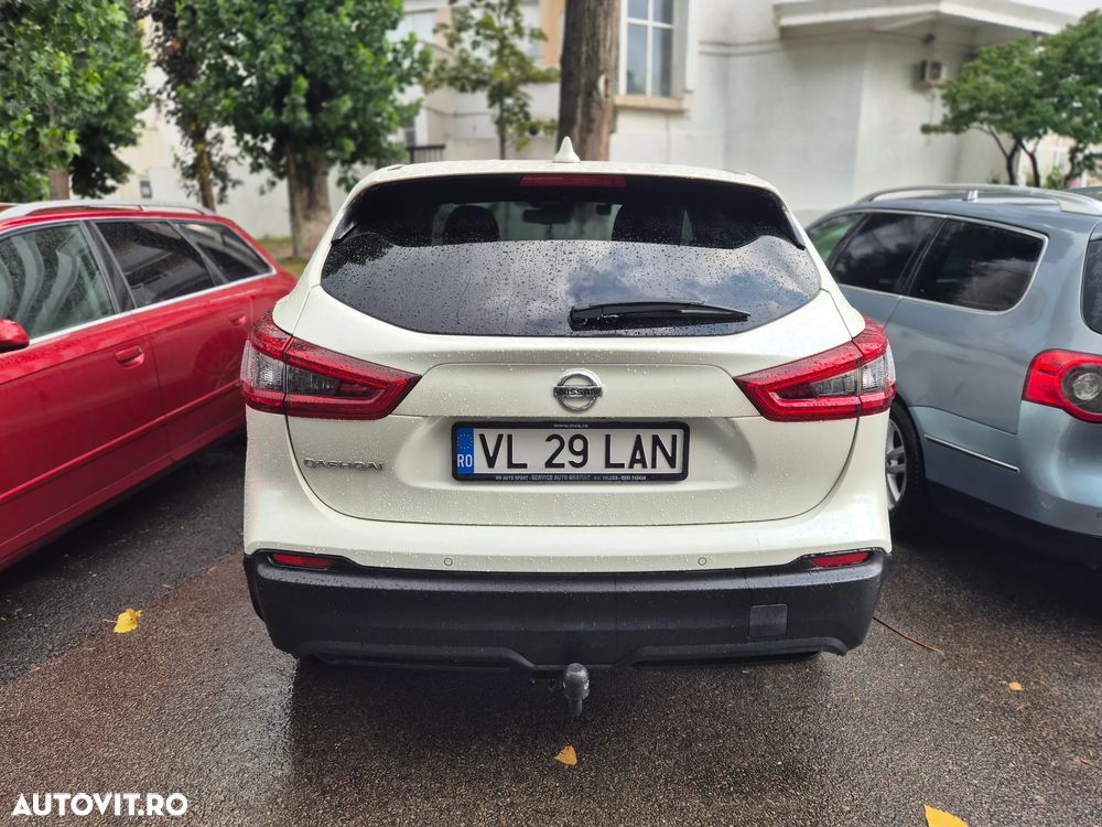 Nissan Qashqai 1.6L dCi Start/Stop 4X4-i N-Connecta - 8