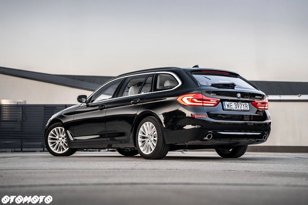 BMW Seria 5 520d Luxury Line - 8