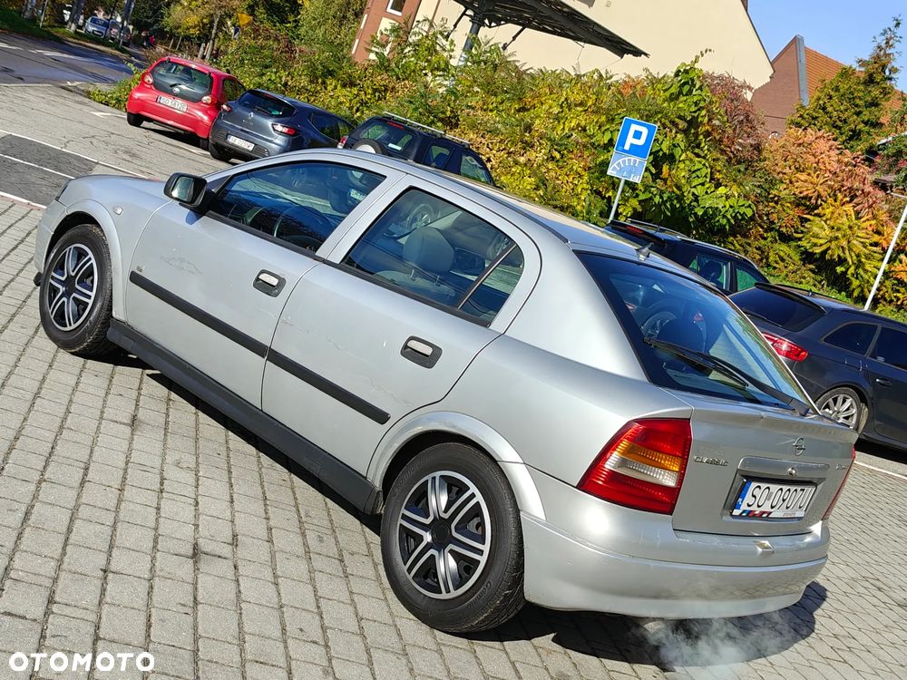 Opel Astra II 1.4 Start - 33