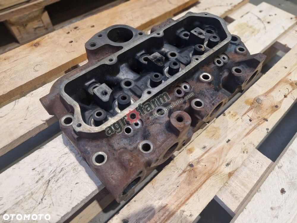 Głowica silnika John Deere 2040, 2240, 1530 - 1