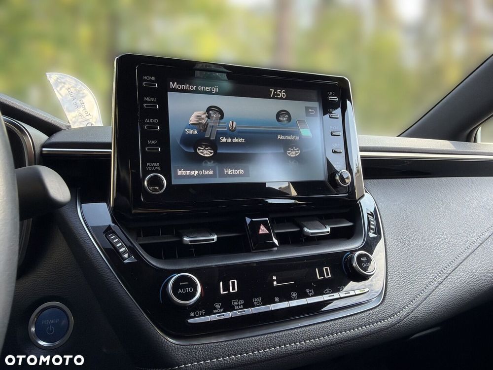 Toyota Corolla 1.8 Hybrid Comfort - 10