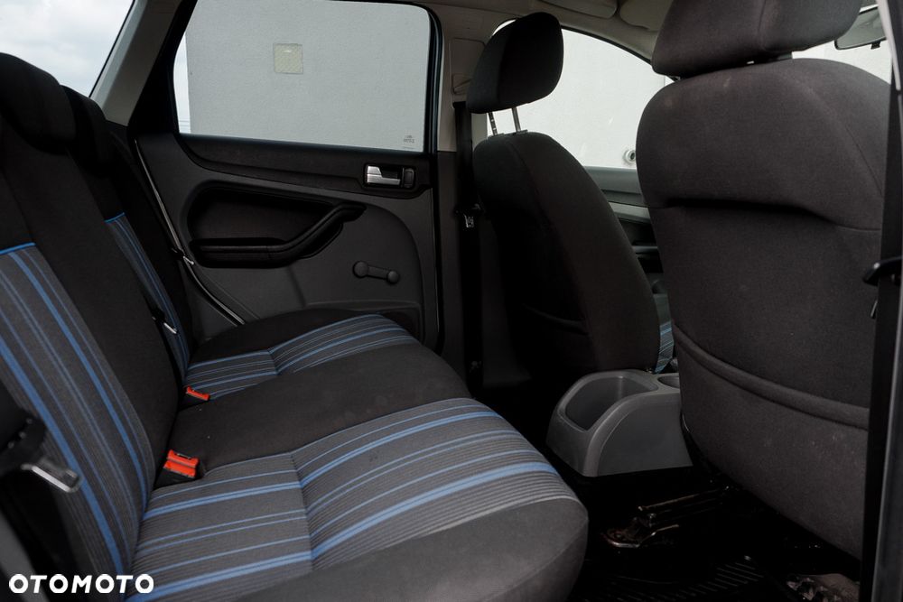 Ford Focus 1.6 TDCi FX Silver - 33