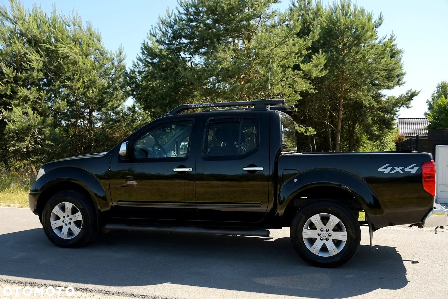 Nissan Navara 2.5 D LE Limited - 8