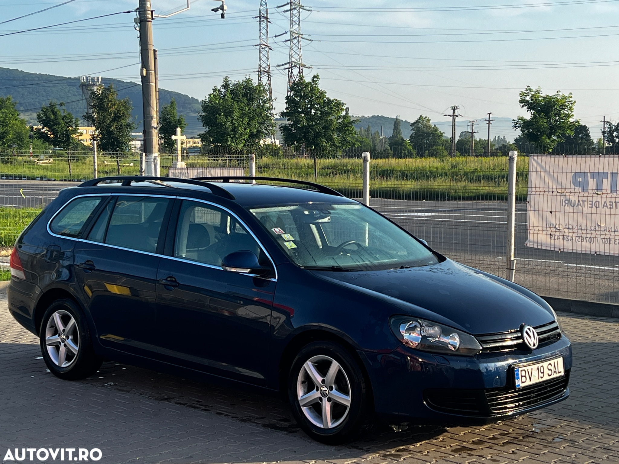 Volkswagen Golf 1.6 TDI BlueMotion Technology DPF Comfortline - 7