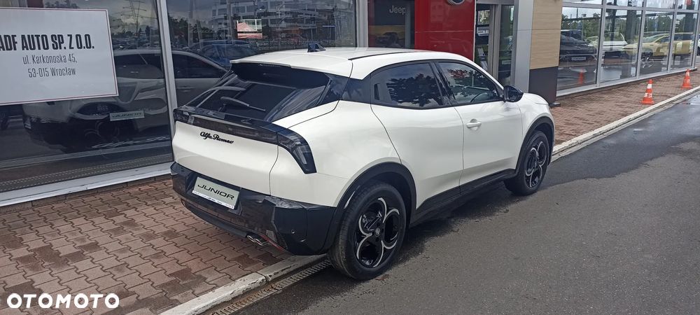 Alfa Romeo Junior 1.2 mHEV Ti eDCT - 3