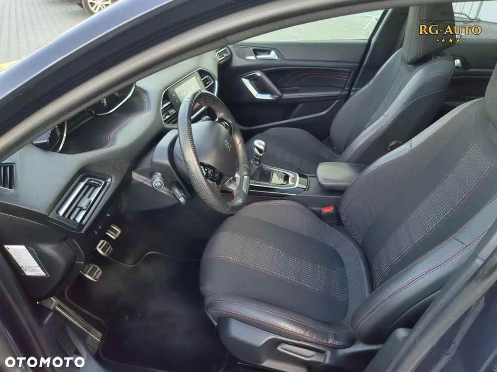 Peugeot 308 - 24