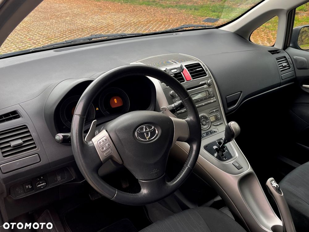 Toyota Auris - 5