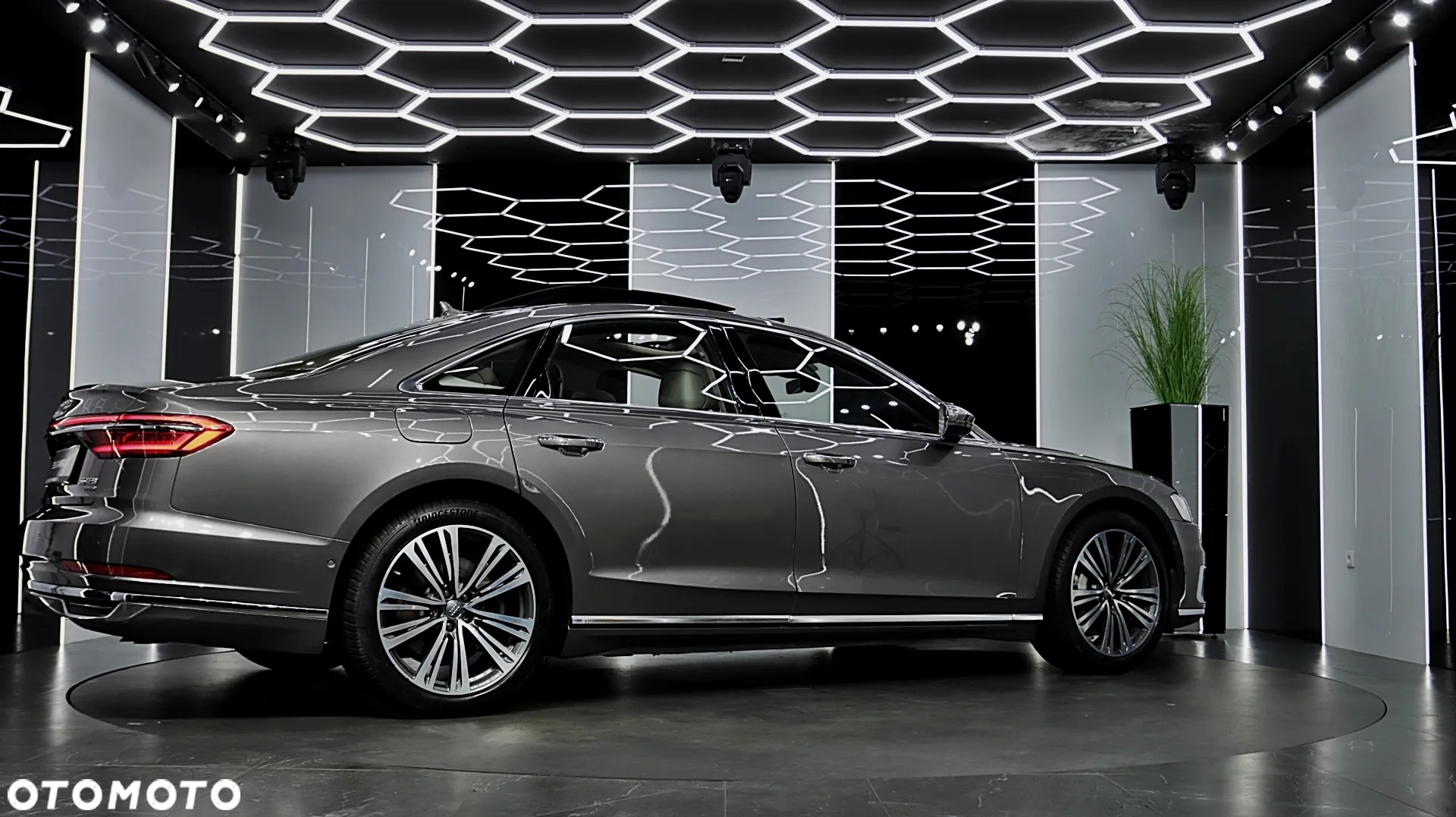 Audi A8 55 TFSI quattro tiptronic - 11