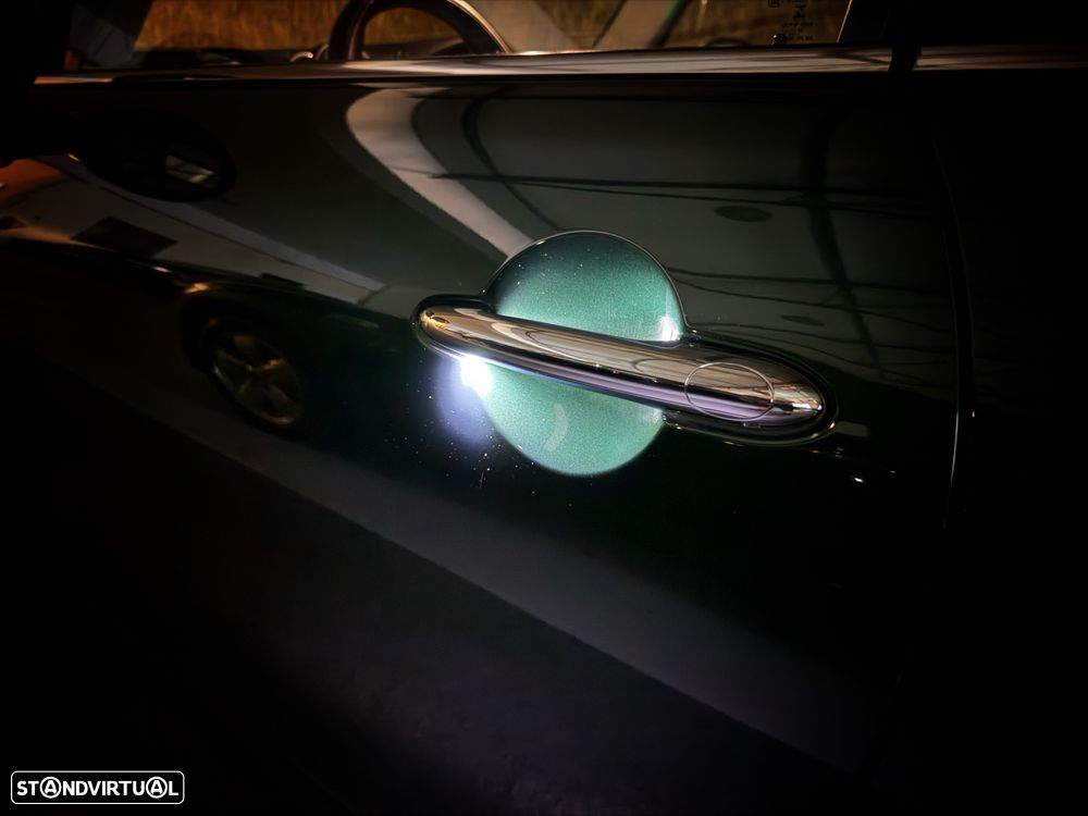 MINI 3 Portas Cooper D Aut. - 31