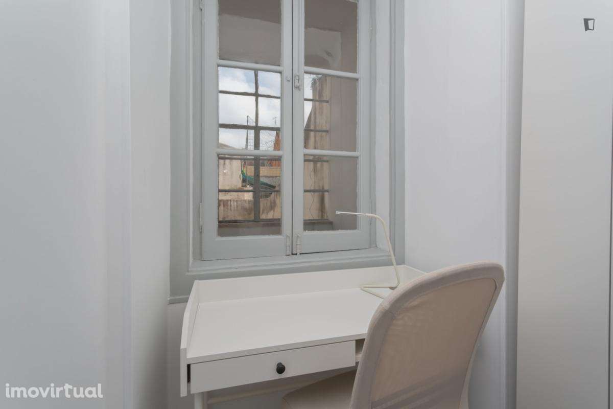 Quarto - localizado em Avenida da Liberdade Lisbon - Grande imagem: 3/17