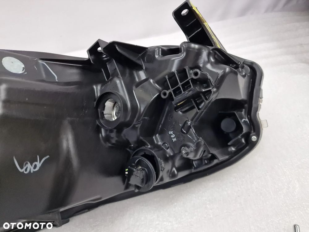 NISSAN MICRA K16 16- LEWA ZWYKŁA LAMPA PRZEDNIA PRZÓD LED , NR KOITO 100-18730 / 100-18728 , NR AUKCJI LA197 - 22