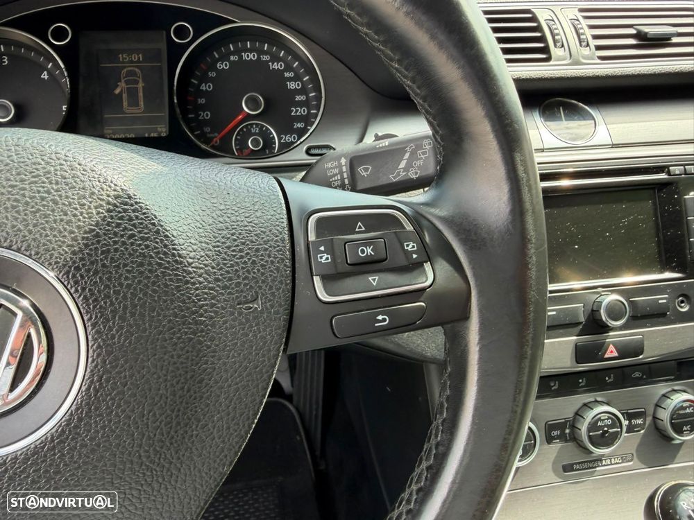 VW Passat Variant 1.6 TDI BlueMotion Comfortline - 16