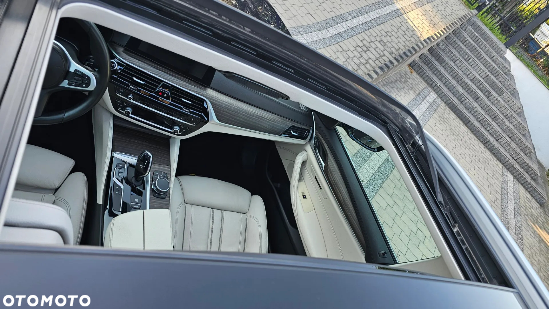 BMW Seria 5 530d xDrive Luxury Line - 14
