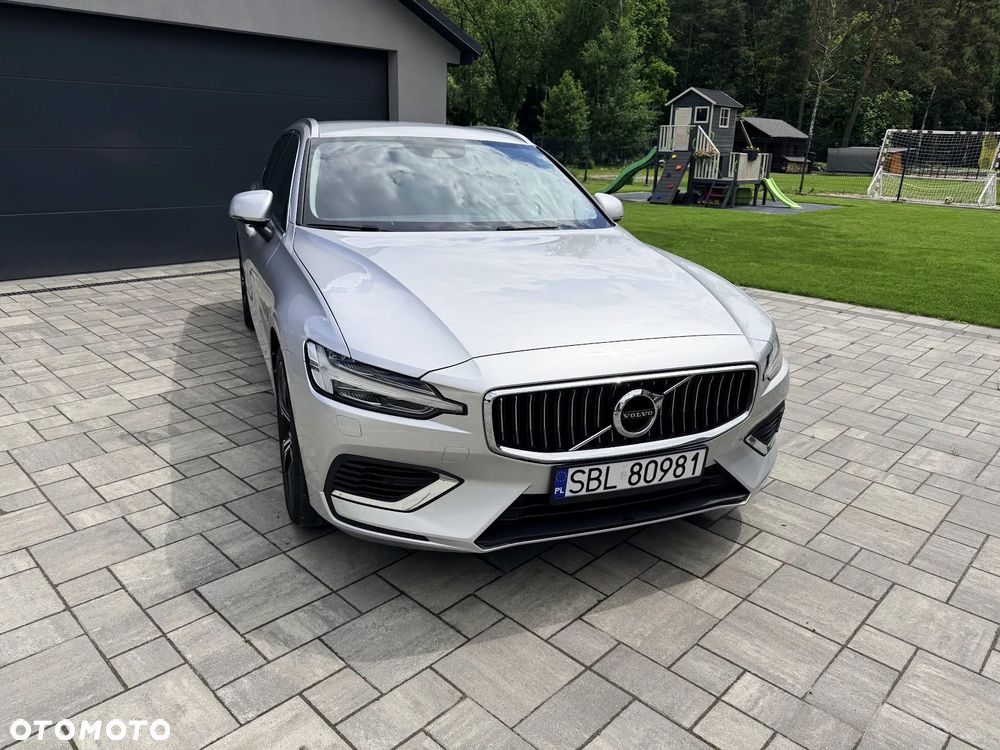 Volvo V60 T6 AWD Plug-In Hybrid Ultra Bright - 1