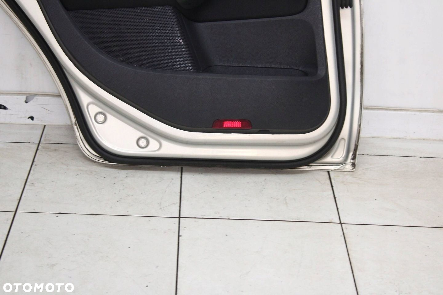 VW GOLF VI KOMBI 09R- DRZWI LEWE TYLNE LEWY TYŁ LR7L - 11
