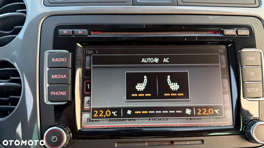 Volkswagen Tiguan 2.0 TDI DPF BlueMotion Technology Sport & Style - 31