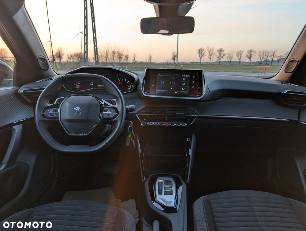Peugeot 2008 1.5 BlueHDi Allure Pack S&S EAT8 - 12
