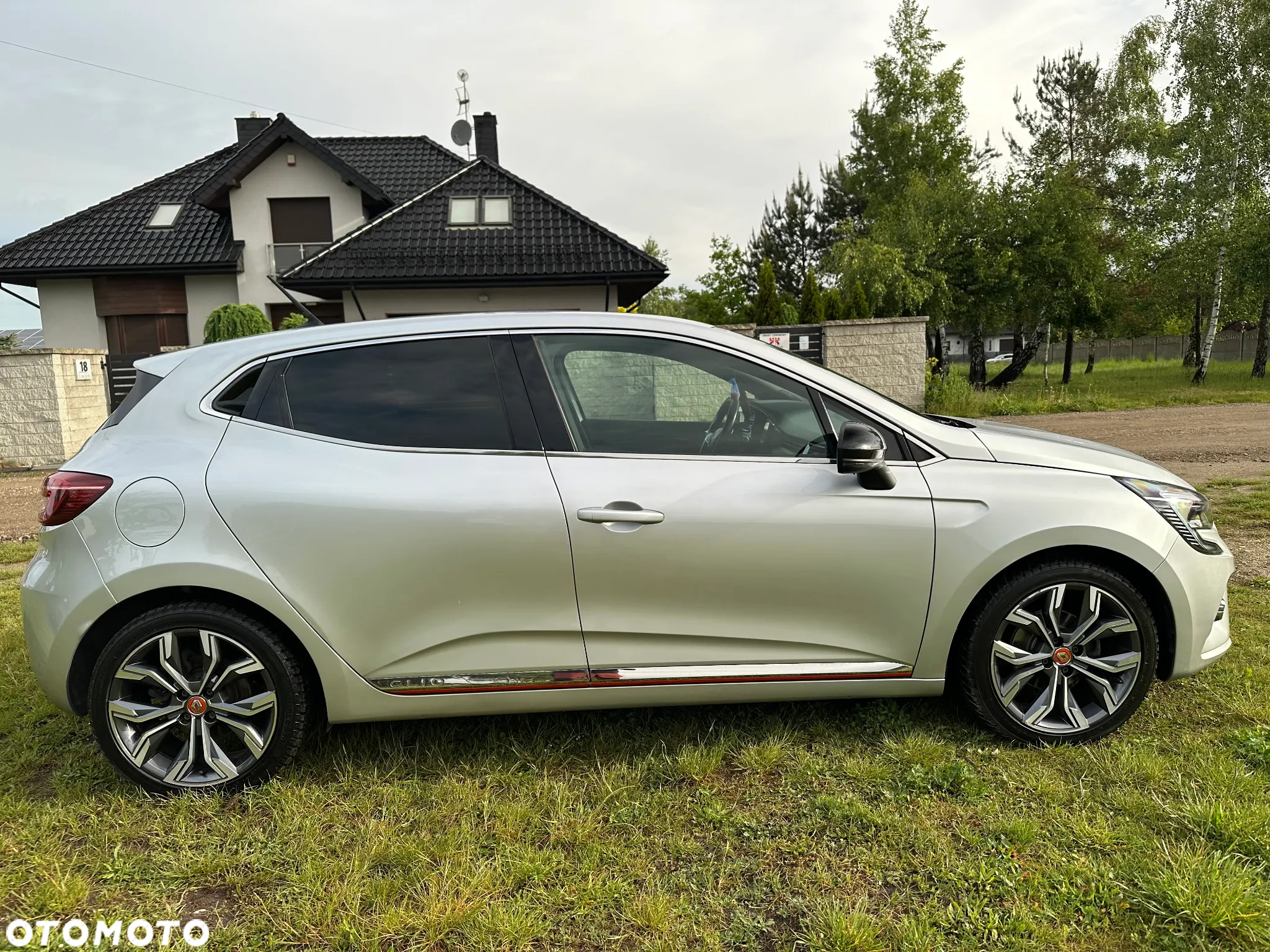 Renault Clio - 7