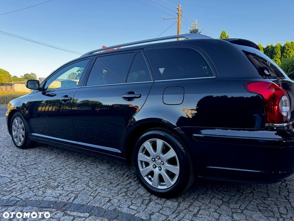 Toyota Avensis 1.8 VVT-i Executive - 10