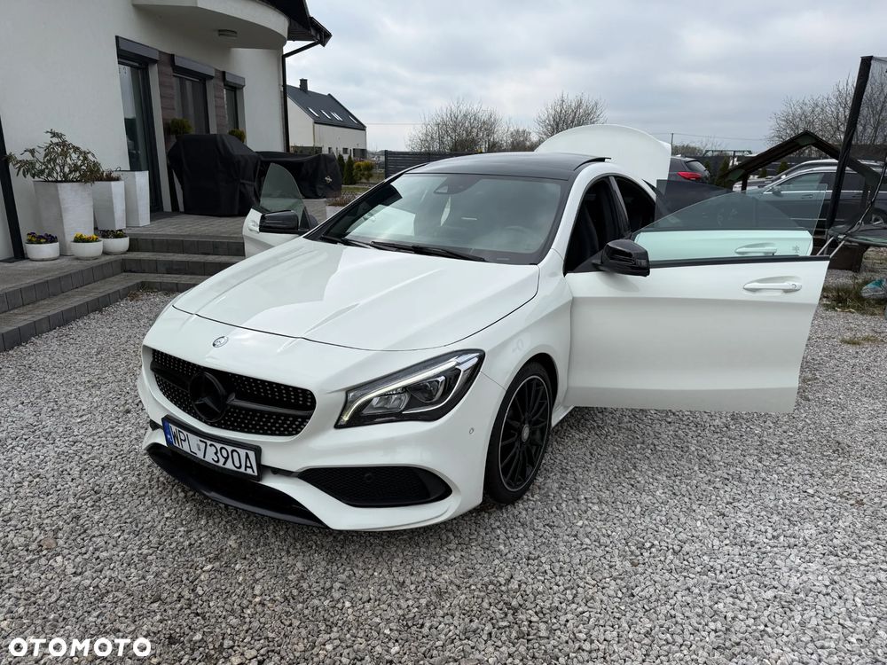 Mercedes-Benz CLA 180 AMG Line - 21