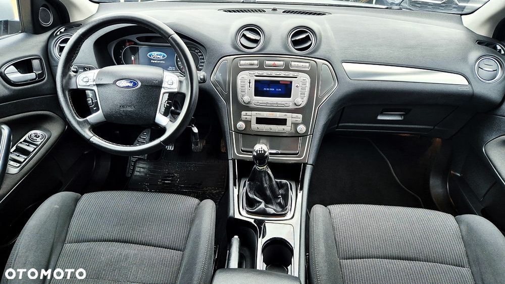 Ford Mondeo 2.0 Platinium X - 37