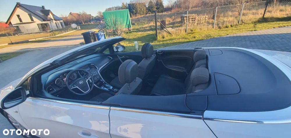 Opel Cascada 1.6 T Cosmo - 11