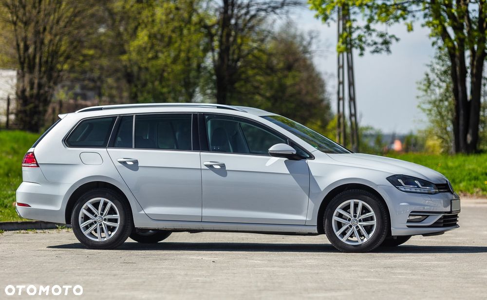 Volkswagen Golf Variant 2.0 TDI (BlueMotion Technology) Comfortline - 6