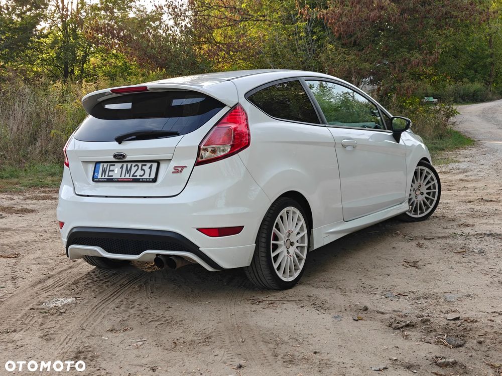 Ford Fiesta ST - 7