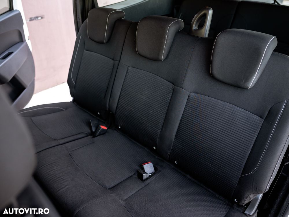 Dacia Lodgy 1.6 SCe Ambiance - 23