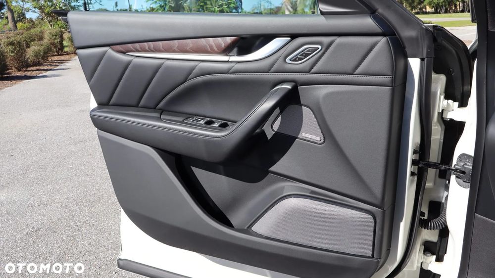 Maserati Levante S Q4 GranLusso - 15