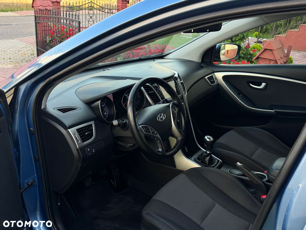 Hyundai i30 1.6 Premium - 10