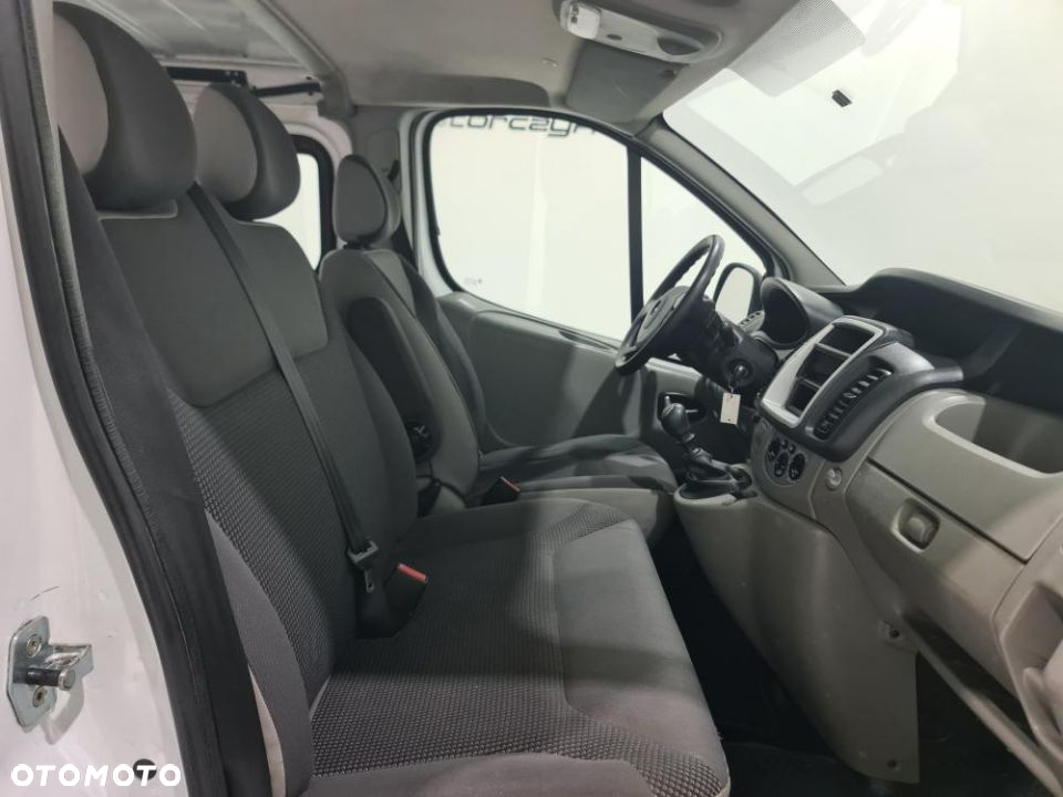 Opel VIVARO - 28