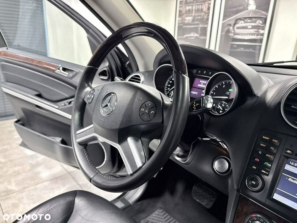 Mercedes-Benz GL 450 CDI DPF 4Matic 7G-TRONIC - 39