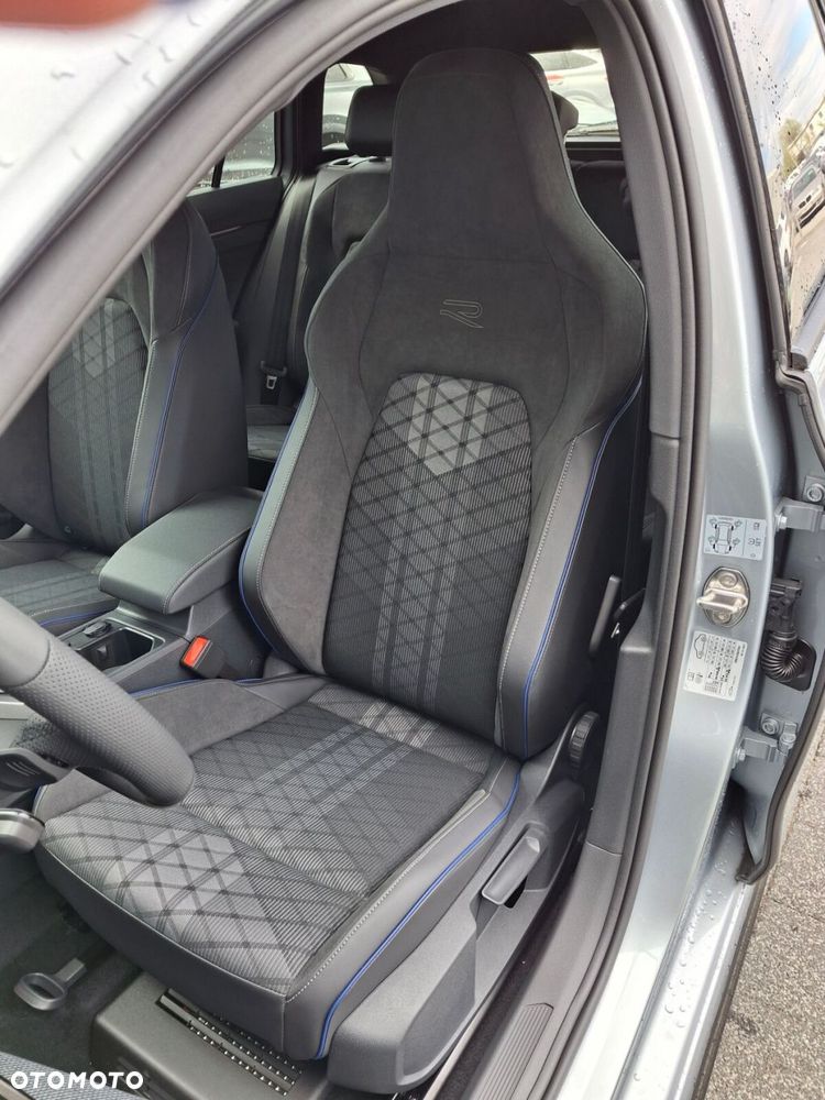 Volkswagen Golf Variant - 10