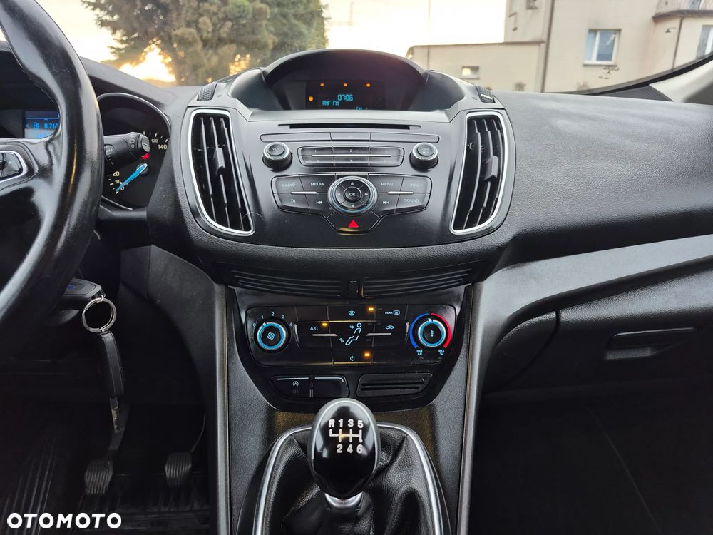 Ford Grand C-MAX - 33