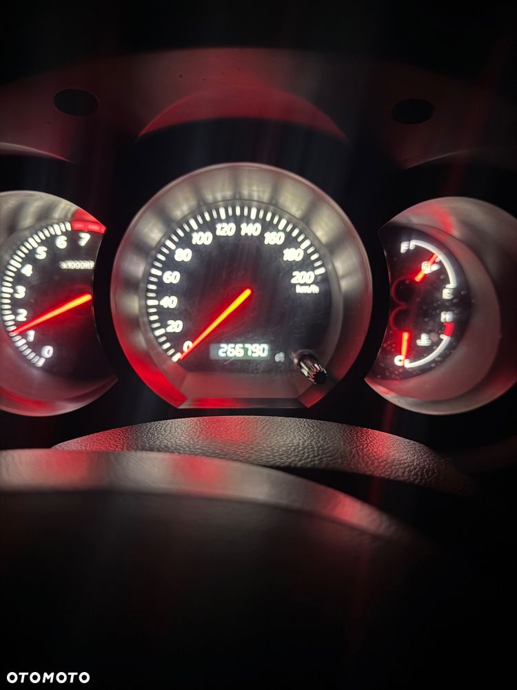 Suzuki Grand Vitara 1.6 Black&White - 9