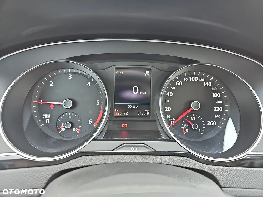 Volkswagen Passat 2.0 TDI EVO Business - 16