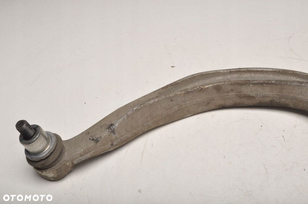 AUDI A4 B8 WAHACZ PRAWY PRZÓD 8K0407696H - 3