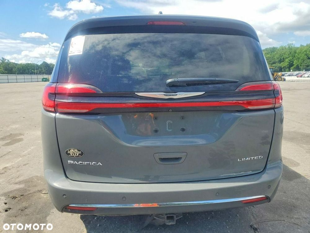 Chrysler Pacifica - 6