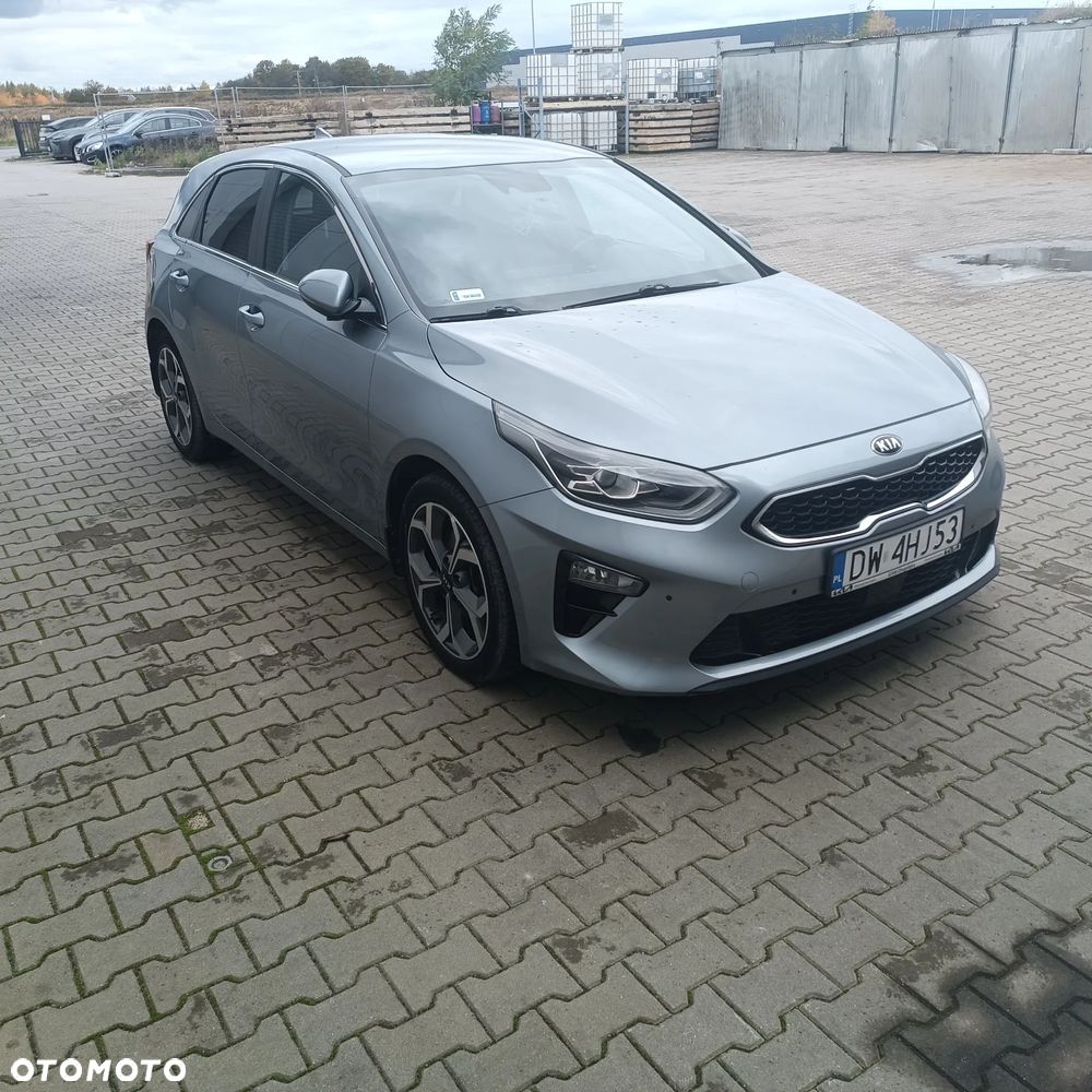 Kia Ceed 1.6 CRDi SCR L Business Line DCT - 1