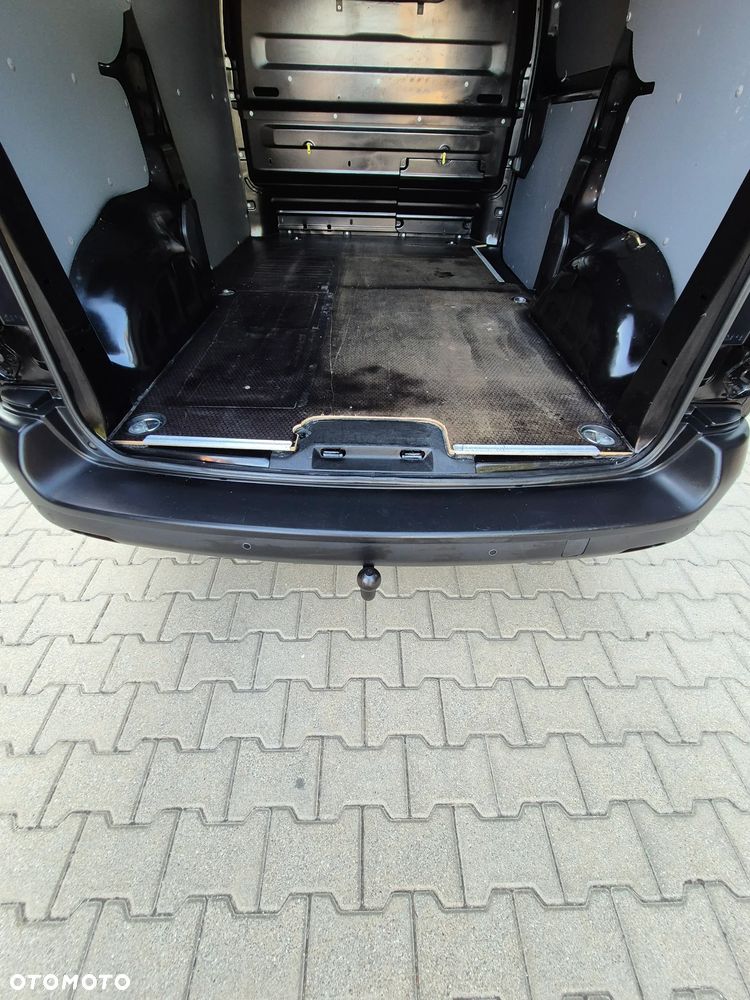 Citroën Jumpy 2.0HDI 180koni At6 2018r Klima Kamera Blis Super stan - 37