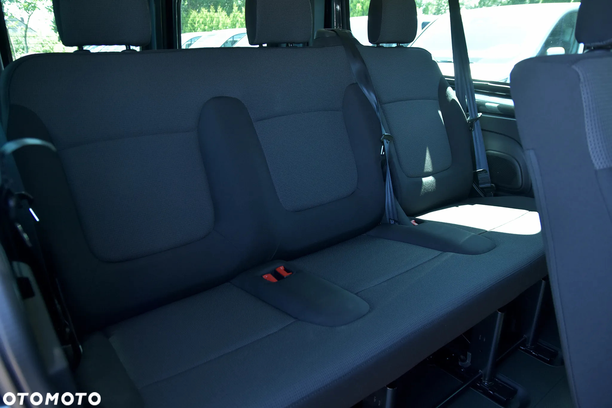 Renault Trafic Kombi 2.0 Blue dCi L2 Equilibre - 24