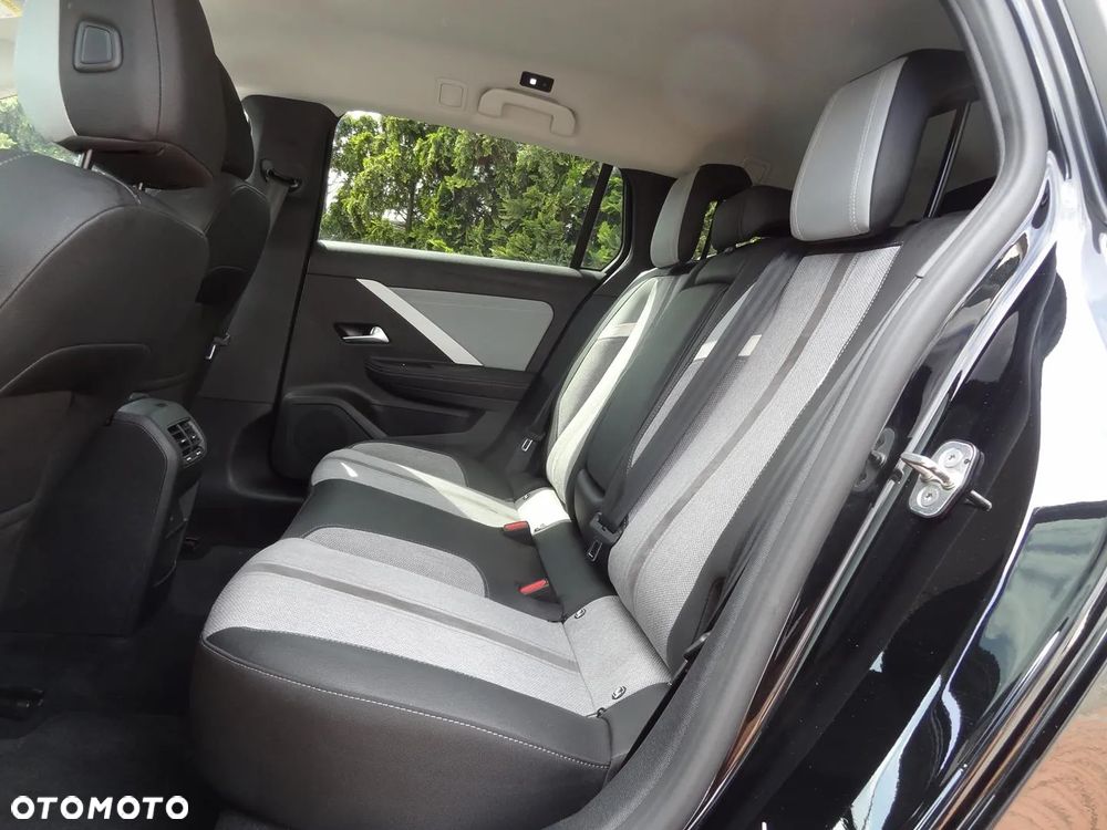 Opel Astra 1.5 D Automatik Elegance - 38