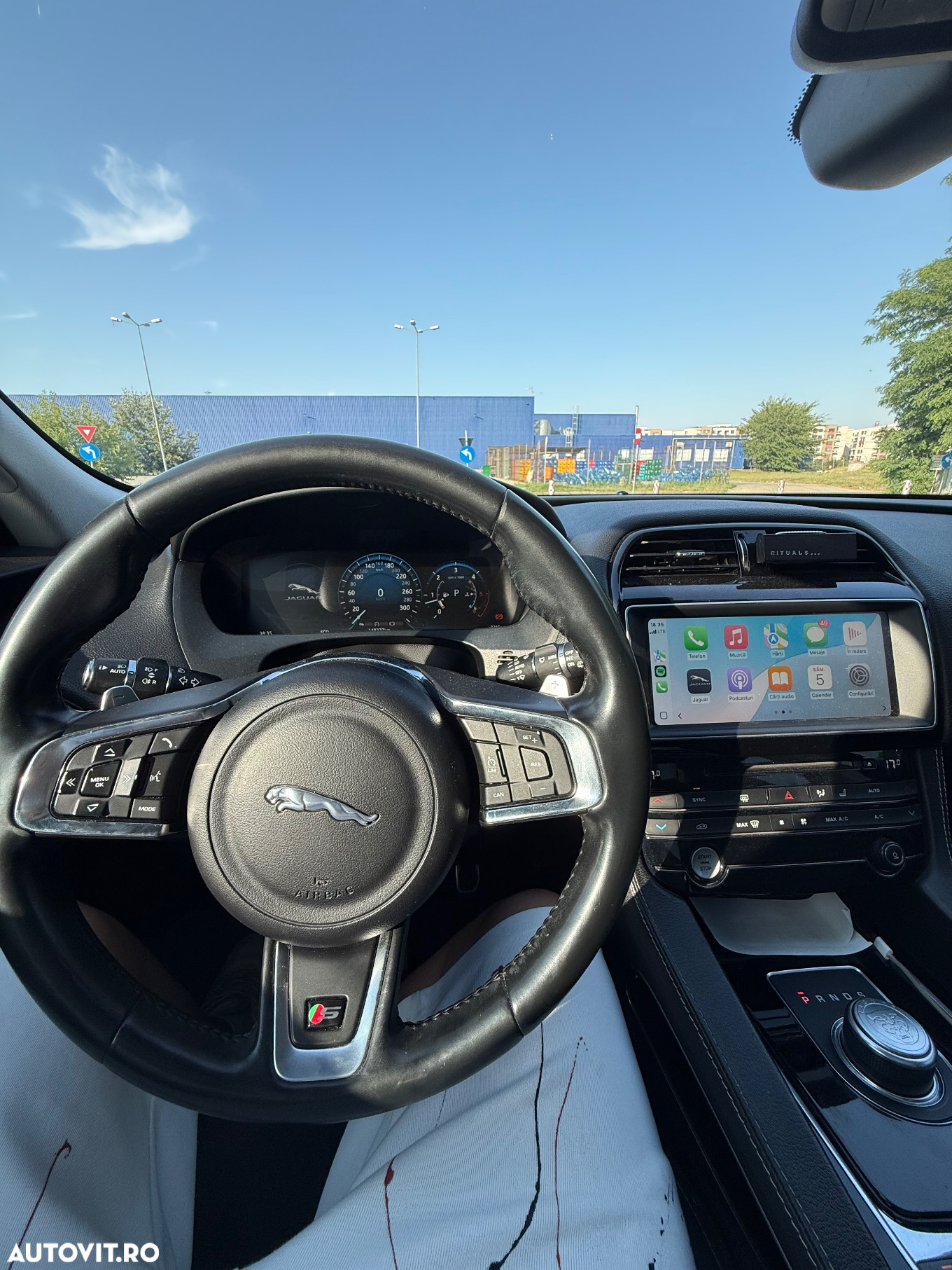 Jaguar F-Pace 30d AWD S - 8
