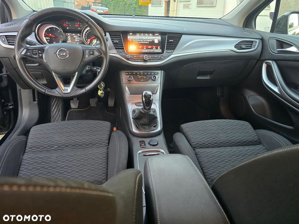 Opel Astra 1.6 D Start/Stop Dynamic - 8