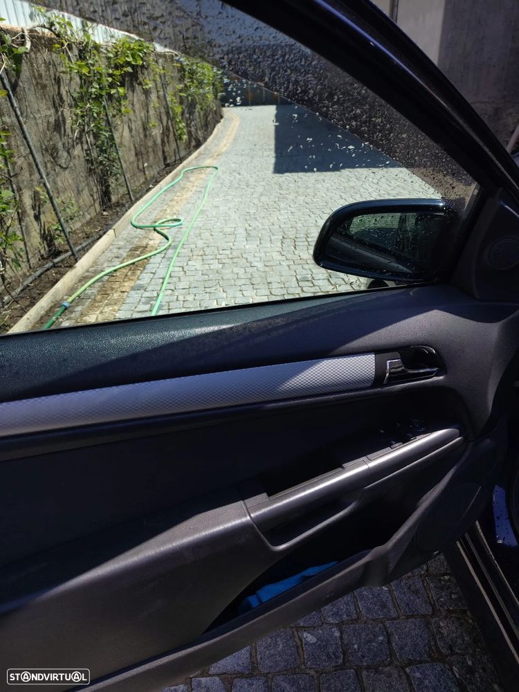 Opel Astra GTC 1.3 CDTI - 17