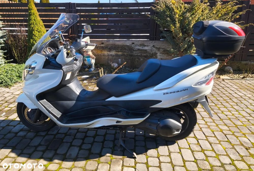 Suzuki Burgman - 3