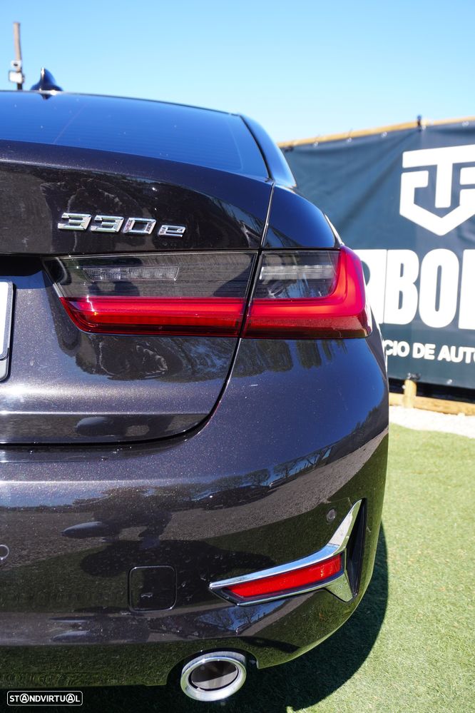 BMW 330 e Aut. Luxury Line - 44